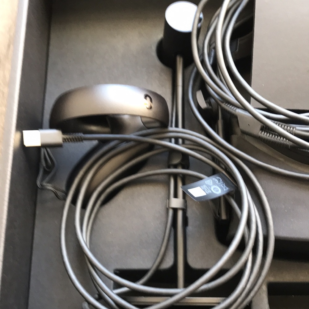 Oculus Rift Virtual Reality Set - Picture 7 of 10